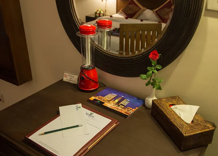 Luxury hotel only: Hotel Yangon